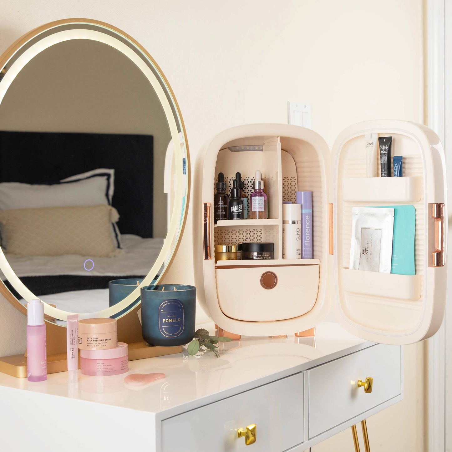 Beauty 12 Liter Mini Skincare Fridge: Pink