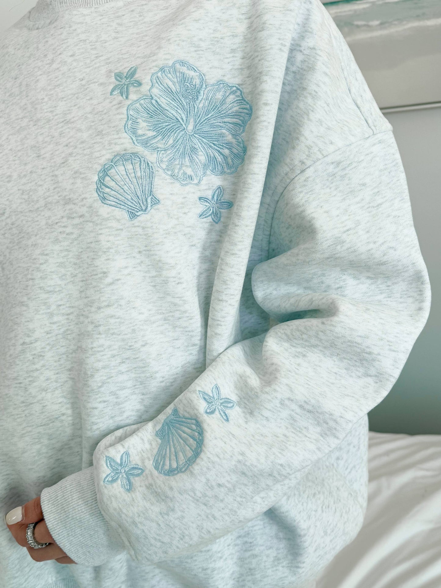 Tropical Embroider Sweatshirt