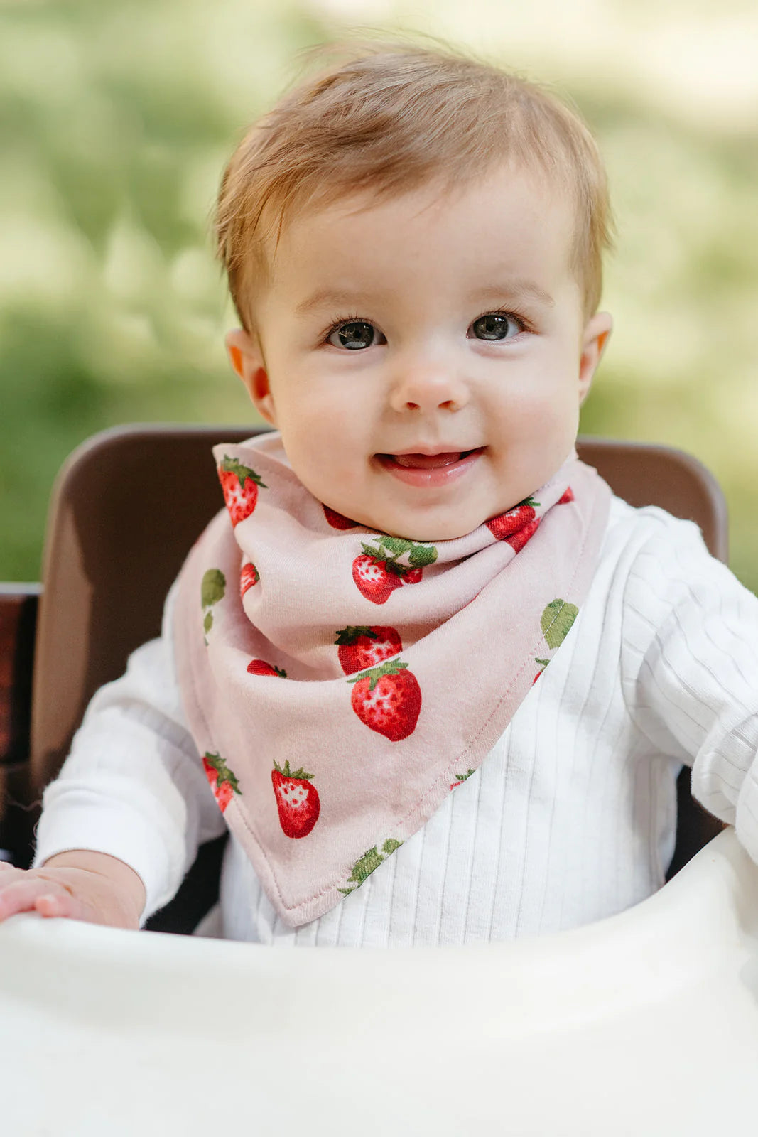 MB Kerchief Bib - Strawberry