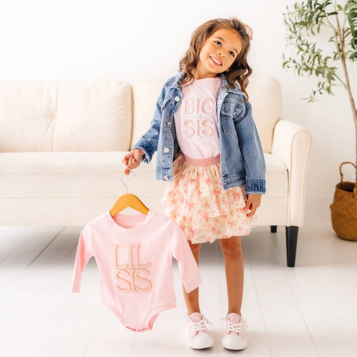 Big Sis Embroidered Patch Tee- Pink
