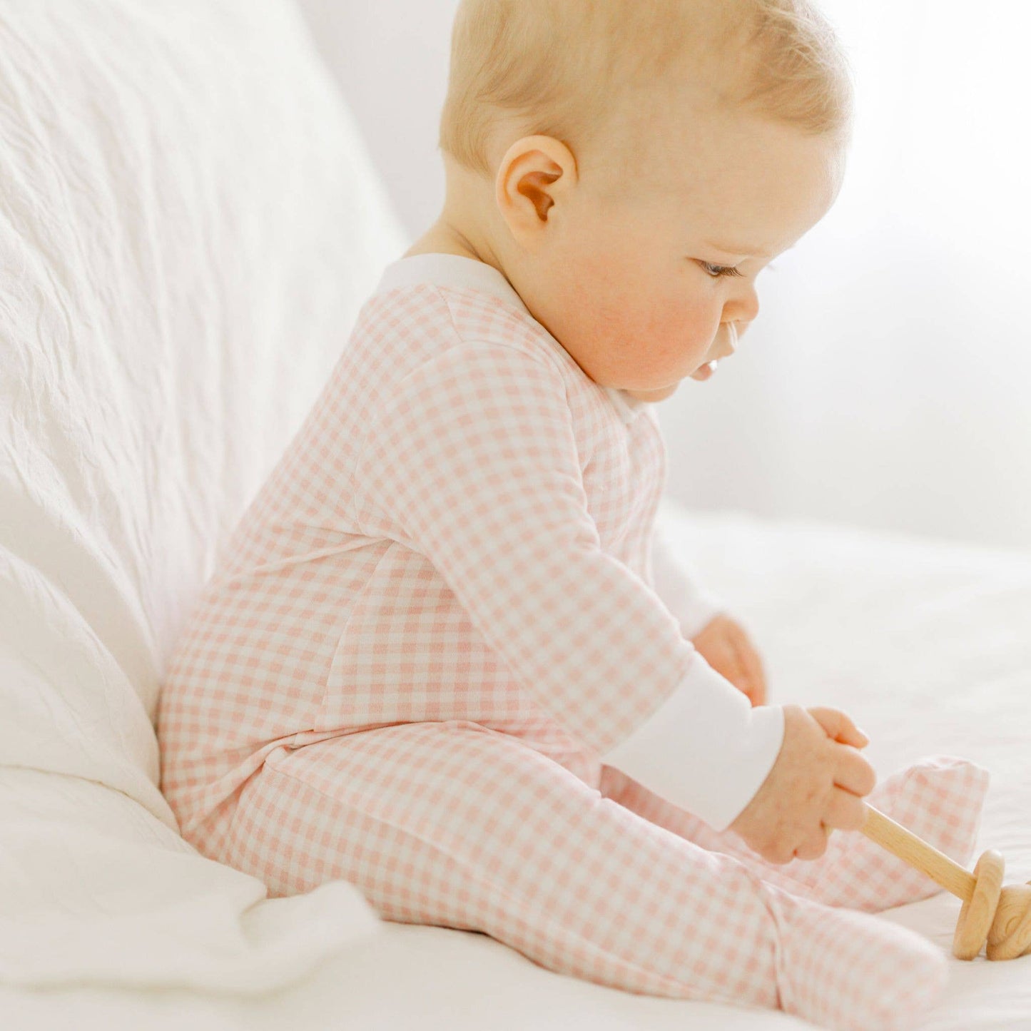 Mini Checks Zipper Footie - Pink