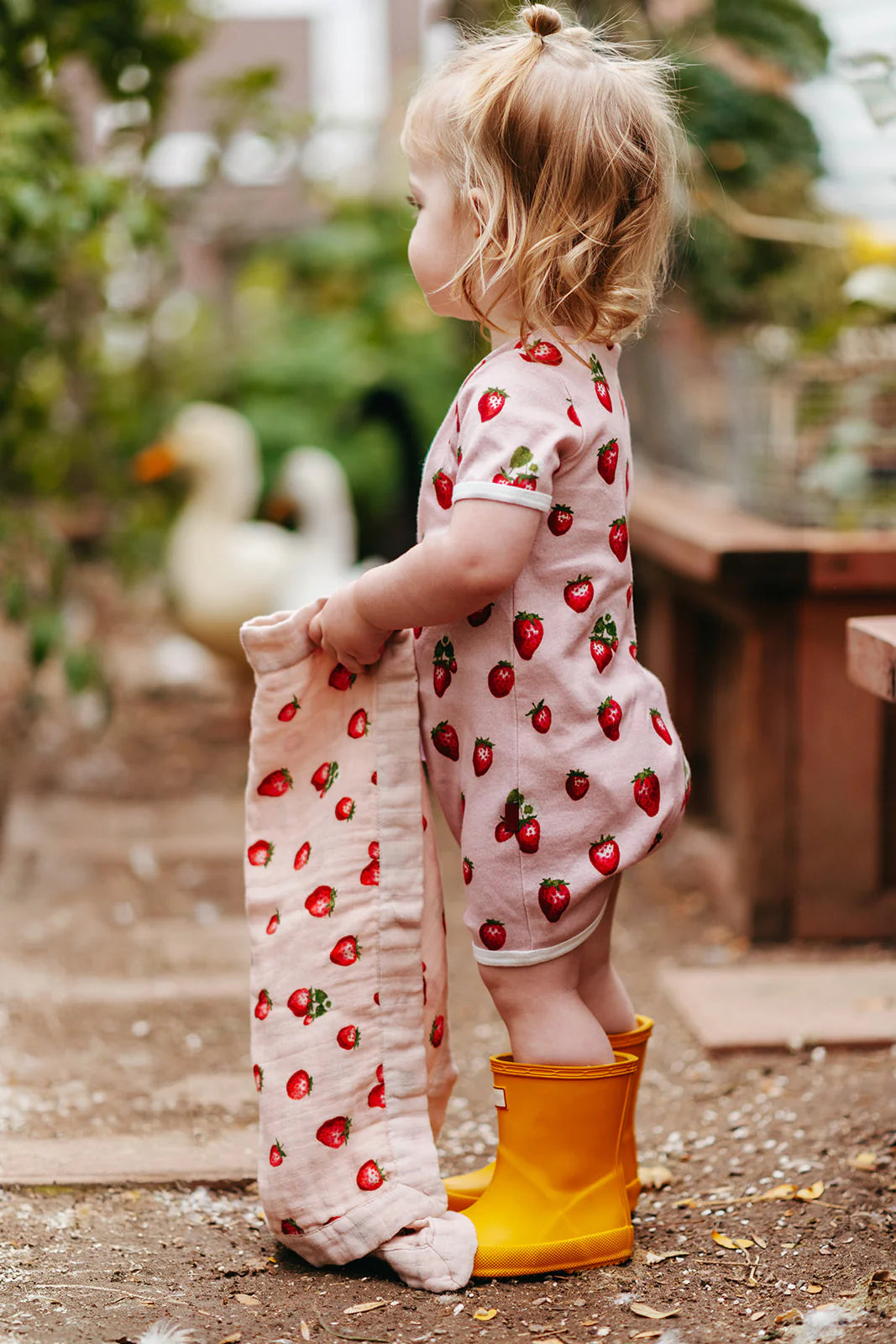 MB Mini Lovey - Strawberry