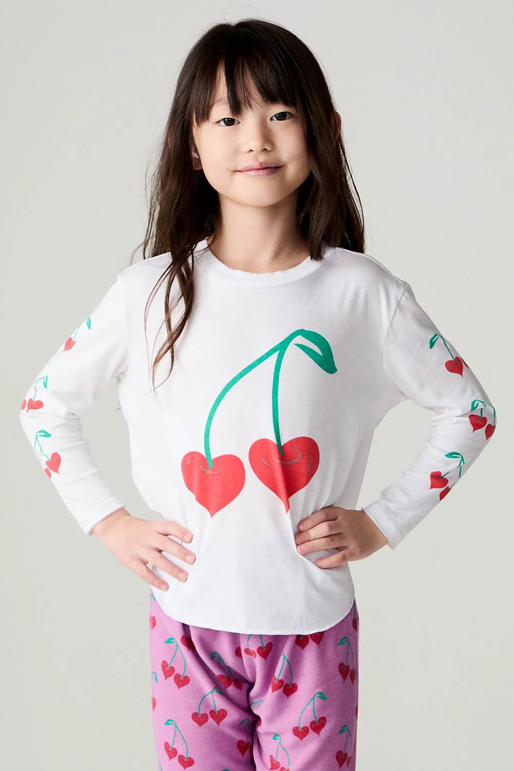 White Vintage Tee- Sweethearts
