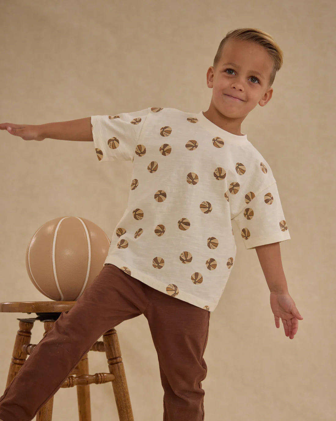 Relaxed Tee- Basketball