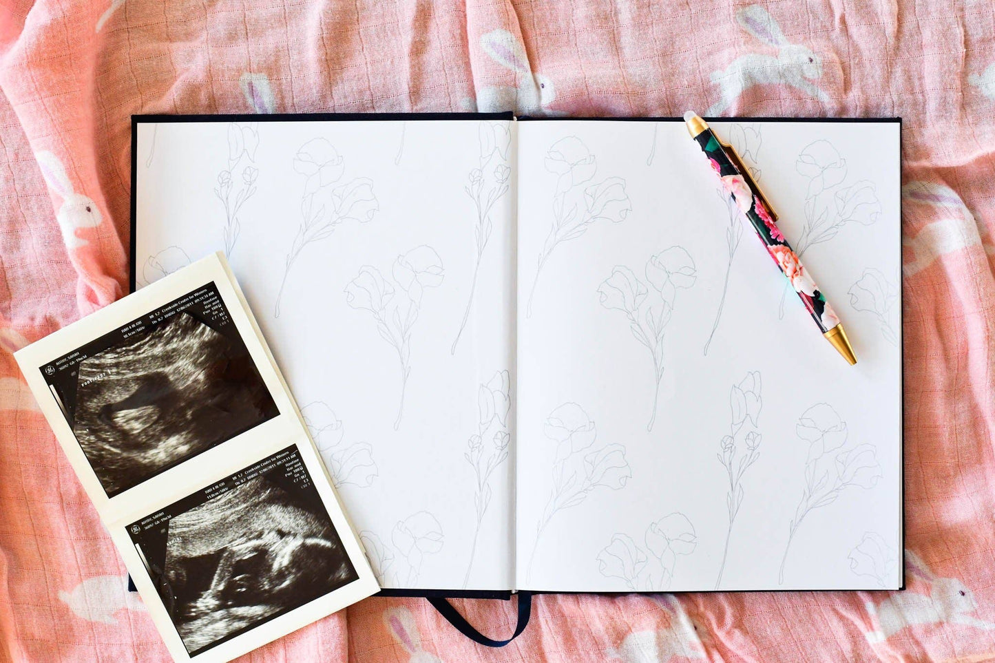 Dear Baby Prayer Journal & Memory Book for Moms: Ivory