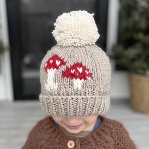 Mushroom Hand Knit Beanie Hat: M (6-24 months)