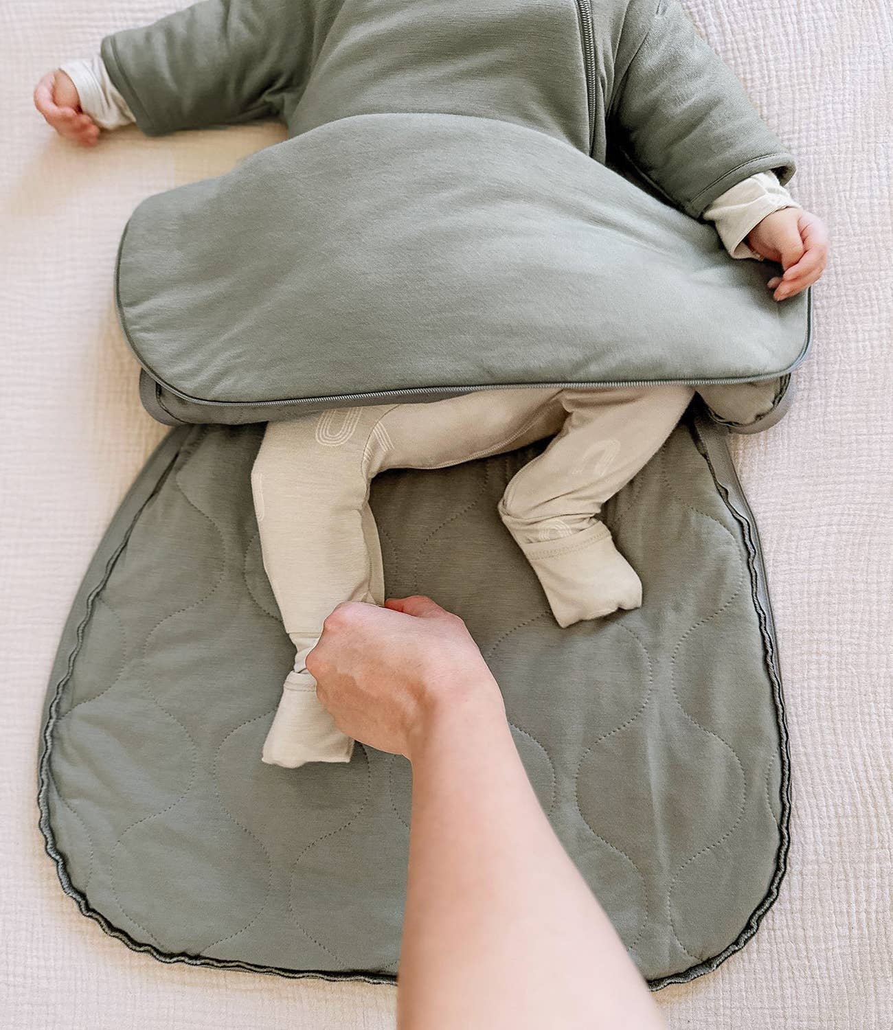 Transitional Swaddle Bag- Dainty 1.0