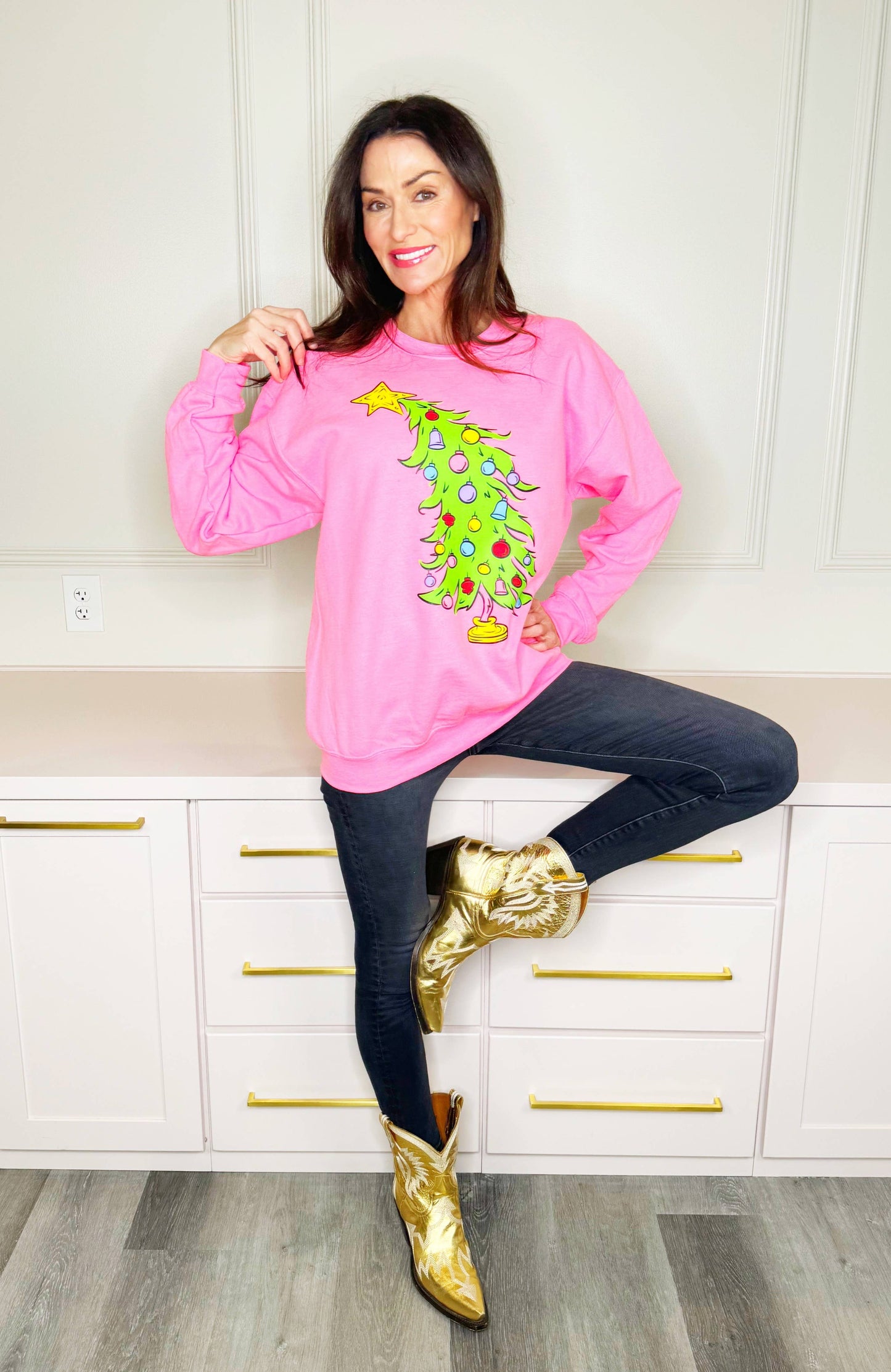 Grinch Tree Sweatshirt - Pink