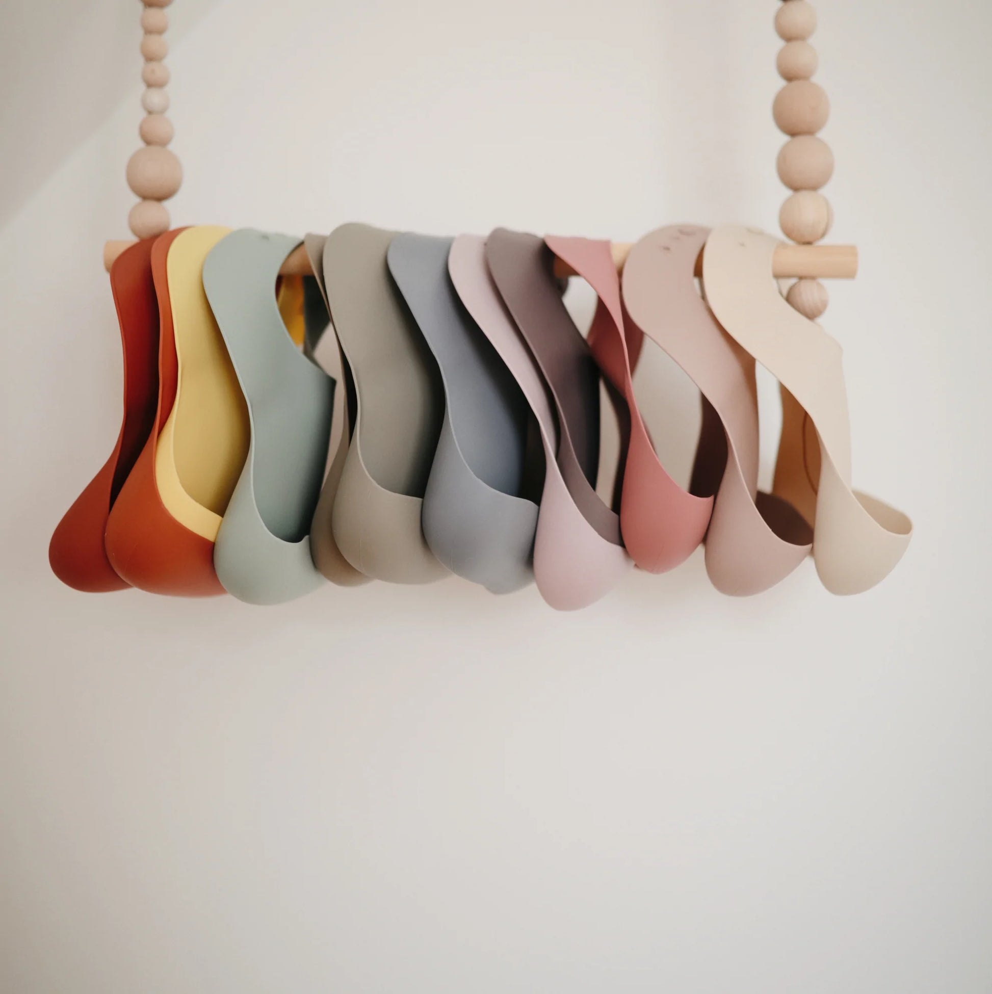 Mushie online co bibs